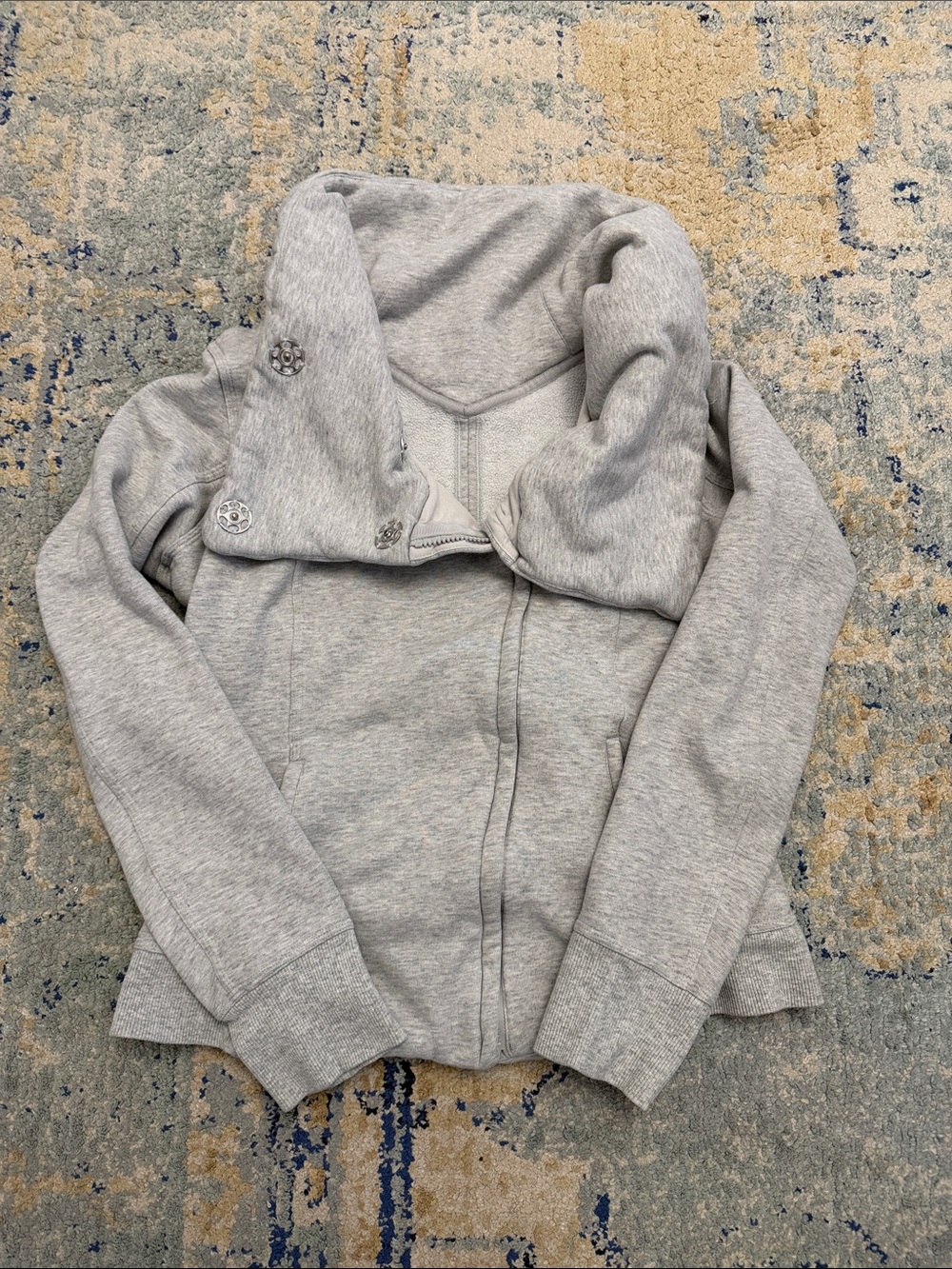lululemon athletica Light Gray Cozy zip up with funnel neck size 6